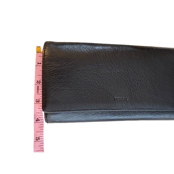 Fossil Emma RFID Flap Black Leather Clutch Wallet SL7155001 - Picture 5 of 9